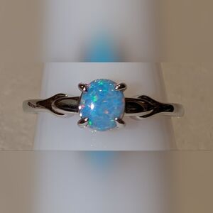 *BP #2123 Dainty & Dazzling Emerald Fire Opal (lab) Rhodium Ring 7 BRAND NEW